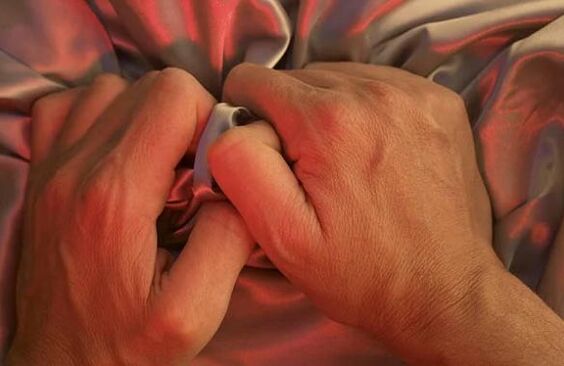 Männliche Point-und-Sponge-Stimulation